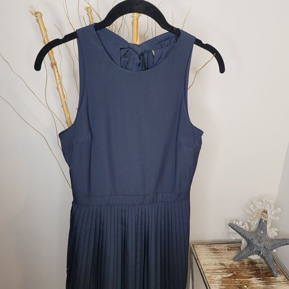 Banana Republic Dress Womens 00P Pleated Laser Cut Sleeveless - Picture 3 of 8